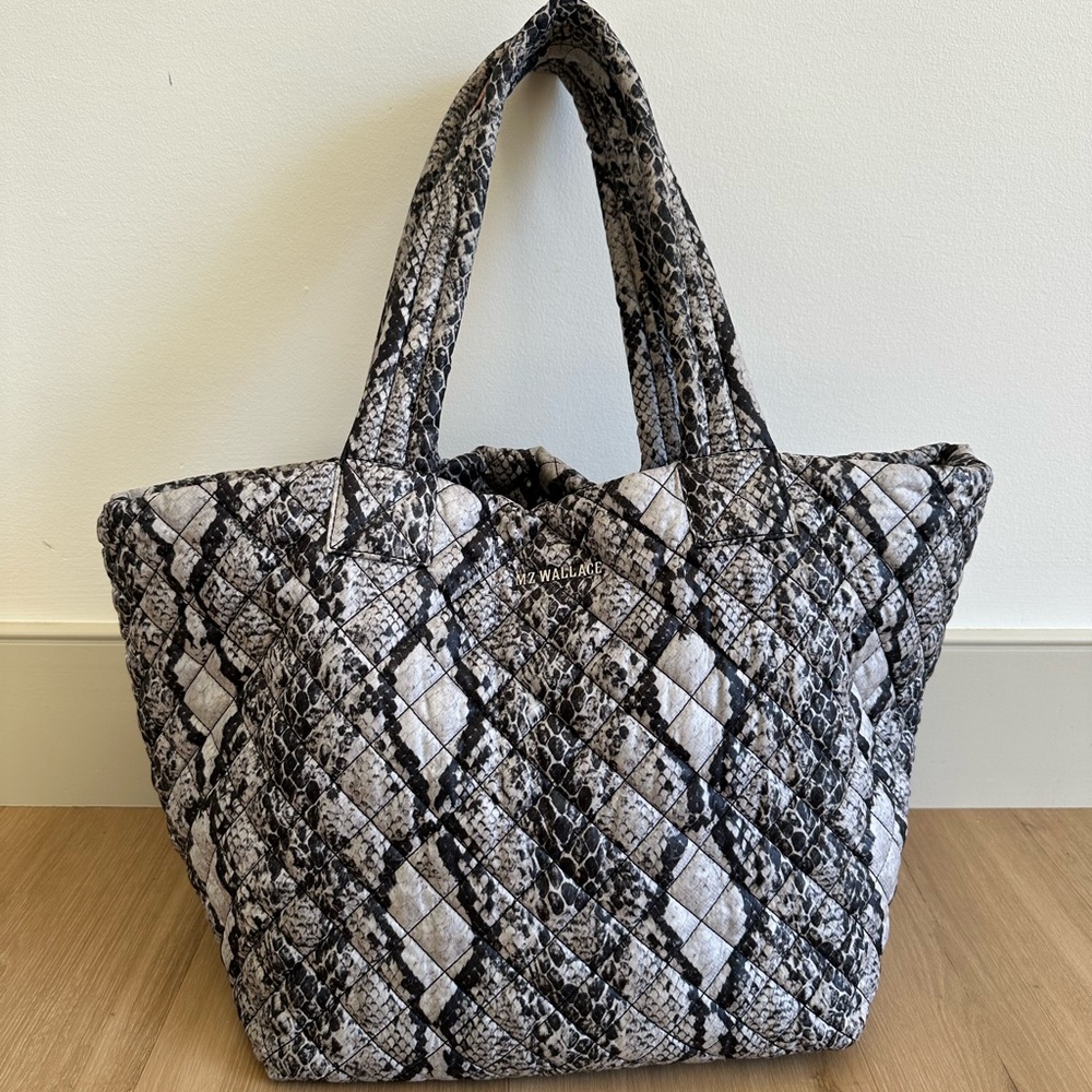 MZ WALLACE Tote - Medium
